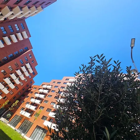 Lux Tirana Mezez