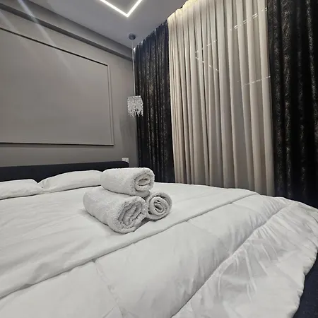 Lux Tirana *