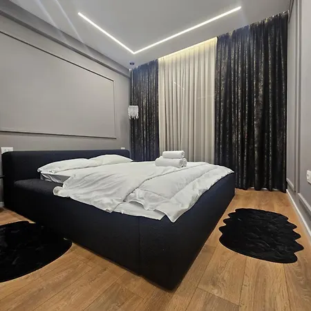Lux Tirana
